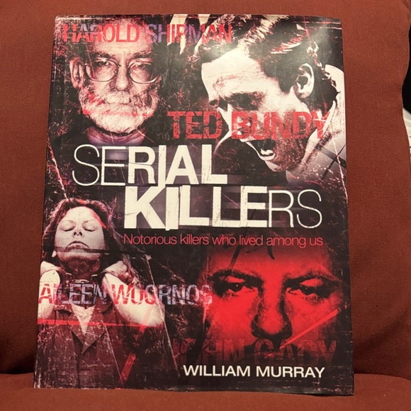 Other - Serial Killers Book by William Murray